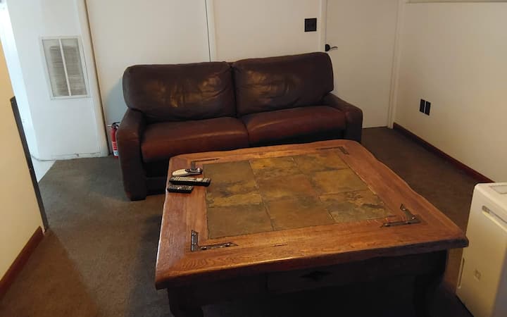 Perfect Location 2 Bedroom Apartment - Salt Lake City, UT