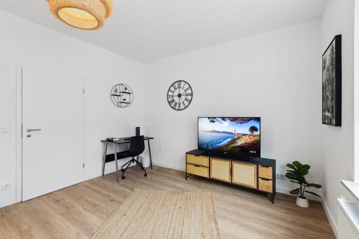 Modern~netflix~messe~veltins Arena~free Parking - Essen