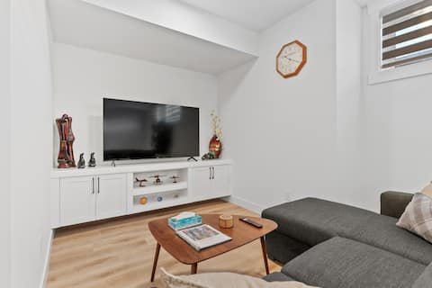 Popular Airbnb listing: Entire Modern Private Suite – Central Downtown in Mount Pleasant