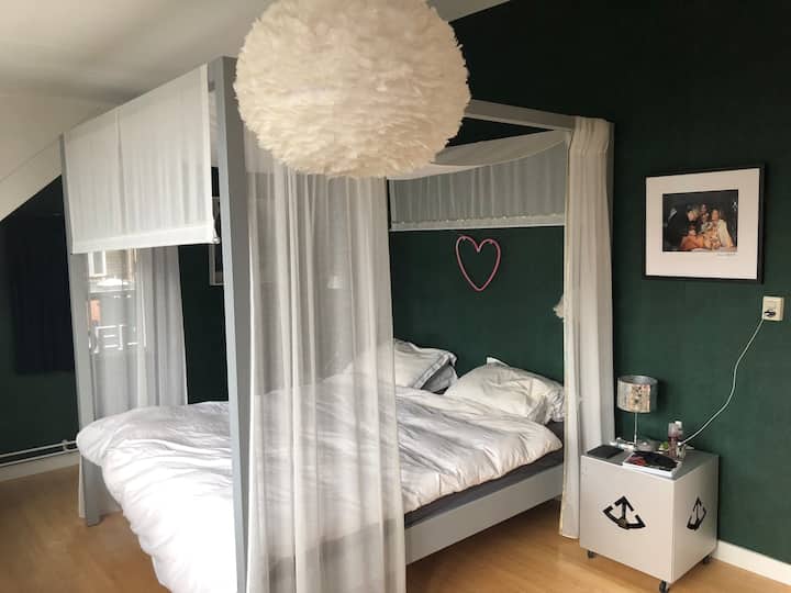 საძინებელი 1