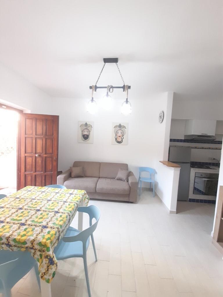 Proprietà Airbnb di successo: Milazzo beach front "Aury home holiday" a Milazzo