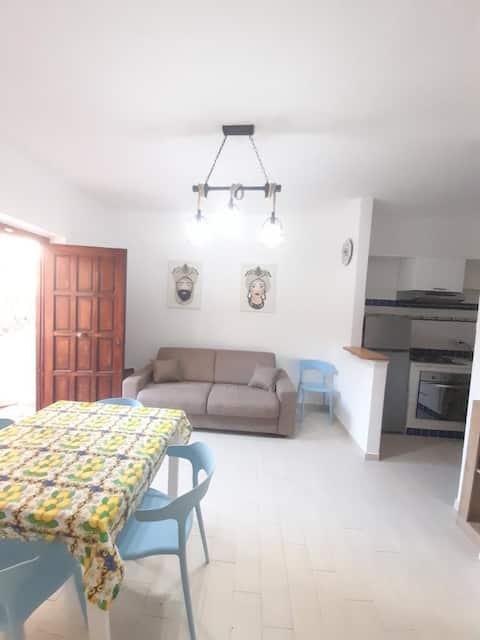 Successful Airbnb property: Milazzo beach front "Aury home holiday" in Milazzo