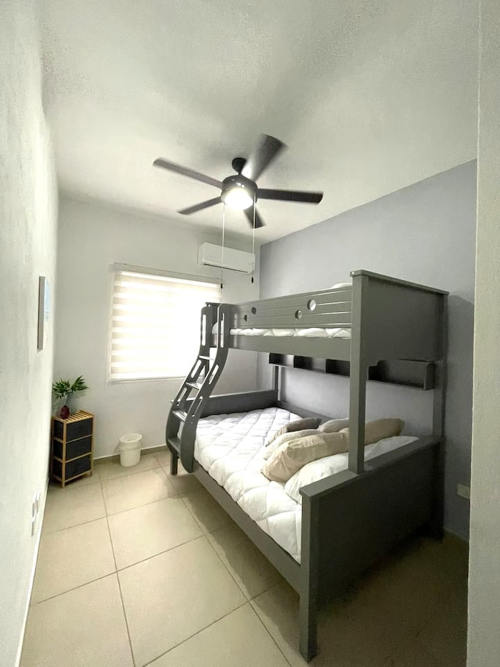 Schlafzimmer 2