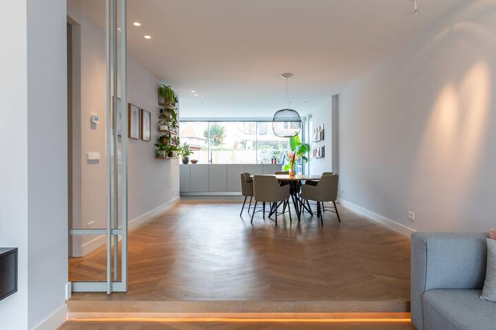 Large (170m2) luxurious beach house! gallery image 5