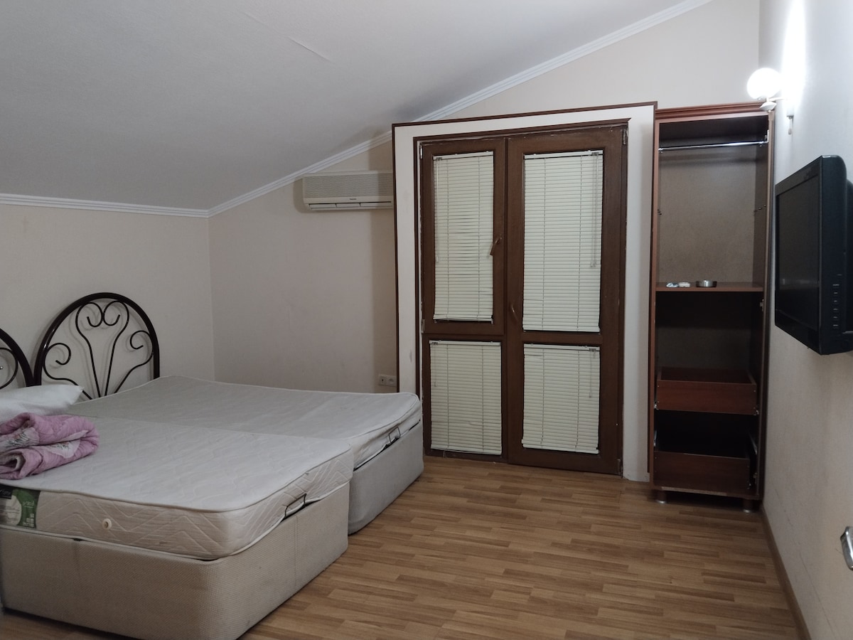 غرفة النوم 1