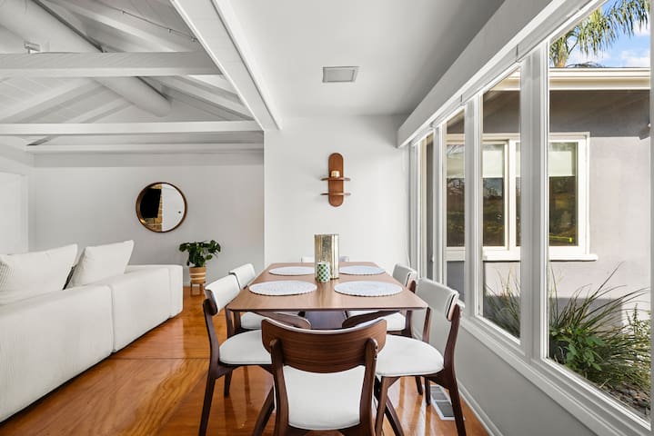 Palm Springs Vibes in LA Retreat with Pool&Jacuzzi