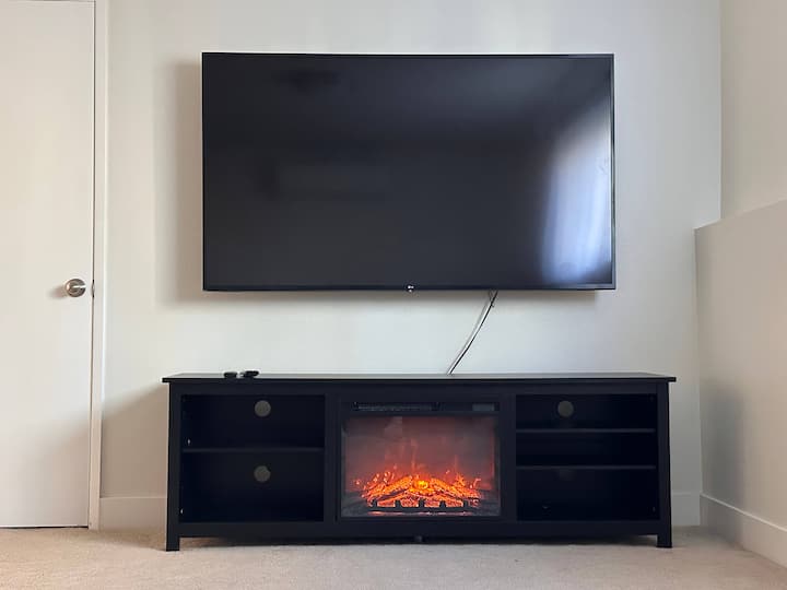 Beach Bungalow: 1st Floor Only W/ Ac, Mt. Views - Washington