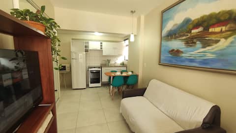 Successful Airbnb property: Complete Studio Centro - garage, fitness center and Wi-Fi in Londrina