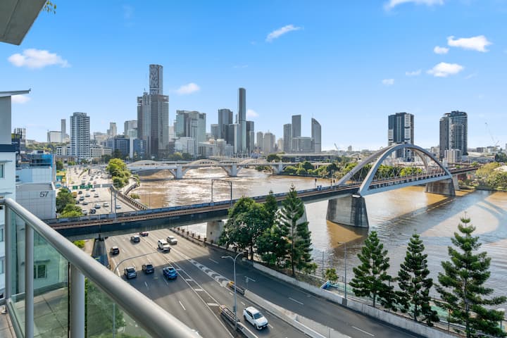 Cbd Modern 3-bed Panoramic River View, 2cars/pool - Brisbane