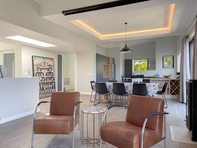 Ocean Views – Hout Bay gallery image 3