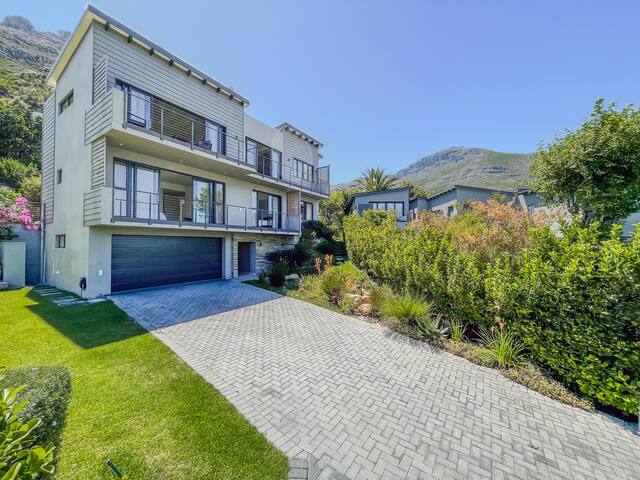 Ocean Views – Hout Bay gallery image 2