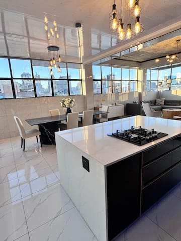 Saint Luxury Penthouse / Apartment – 302 gallery image 2