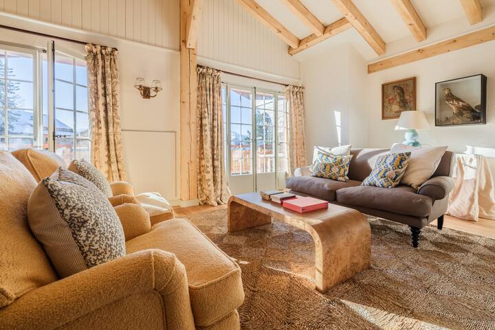 Large & stylish apartment in central Villars gallery image 3