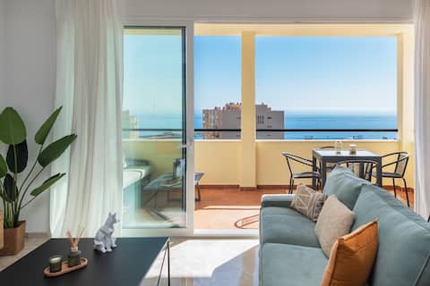 Top Airbnb: Terrace by the Sea Penthouse in Estepona