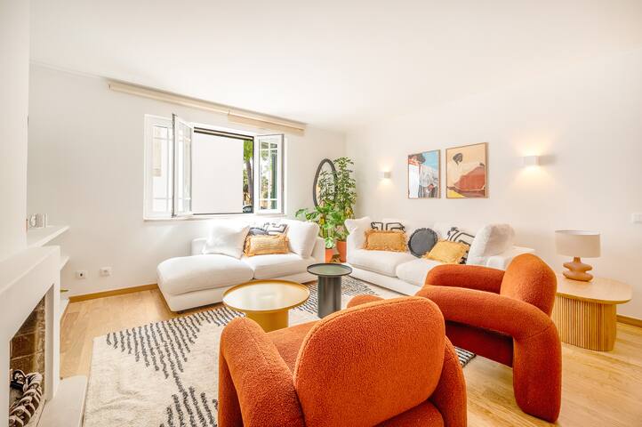 Blue Tide – Two Bedroom Apartment gallery image 4