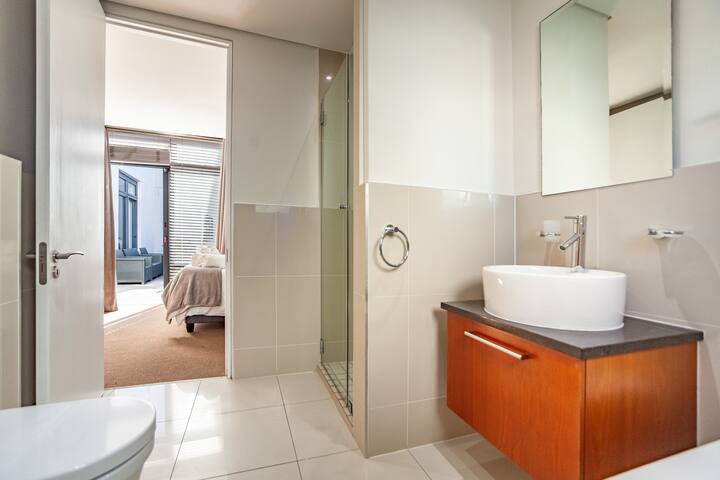 187 Eden on the Bay gallery image 5