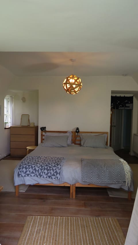 Successful Airbnb property: Self Contained Studio in Country House in Wiltshire