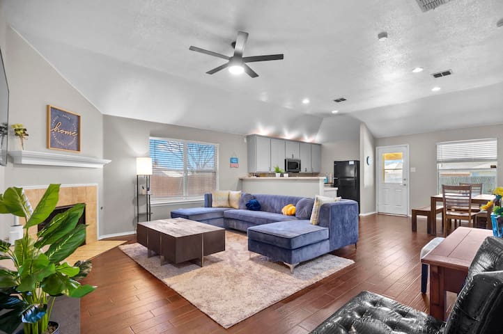 30% off 30+ nights ~ Corp Pros*Families*Med Staff