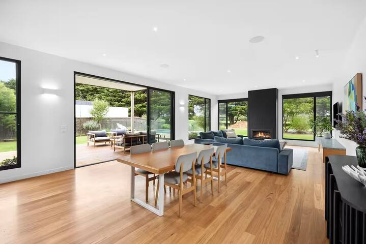 Beach House at 13th gallery image 3