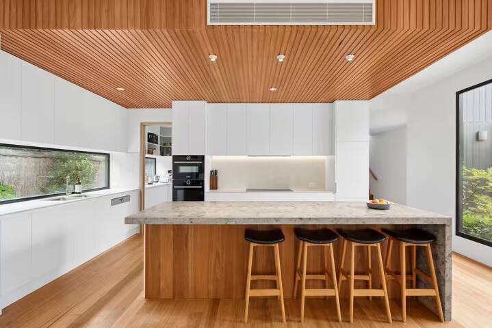 Beach House at 13th gallery image 5