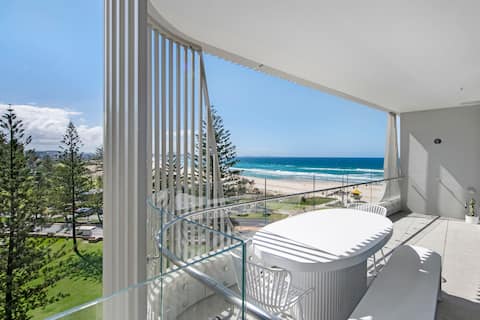 Beachfront Escape | Kirra | Ocean views | Sleeps 6