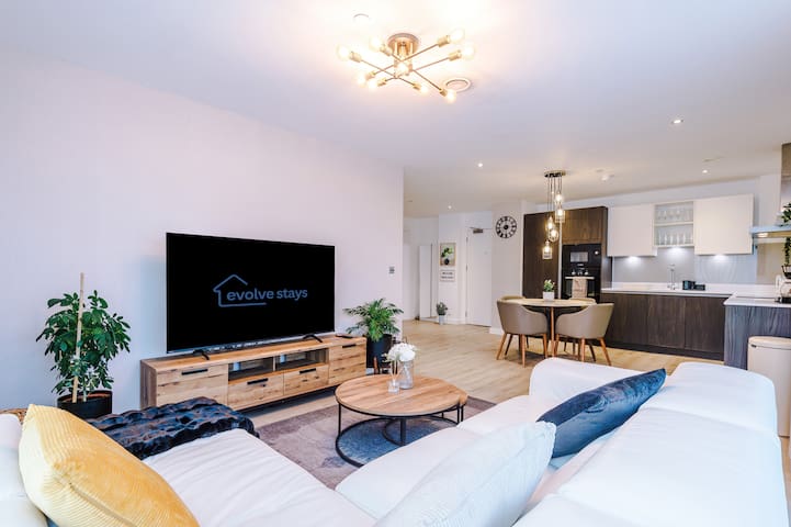 Free Parking, City Centre 3Bed Apt, Amazing Views