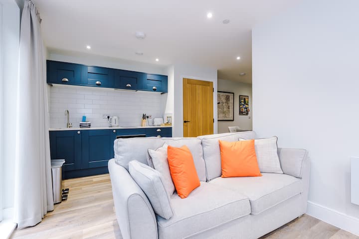 Rock Mill | Superior Apartment With Patio - Castleton