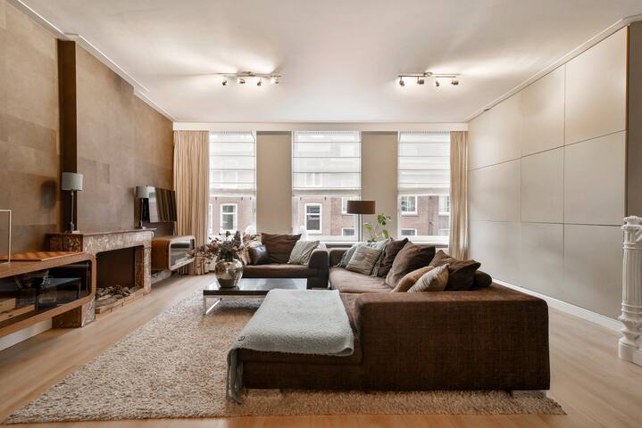 Spacious apartment 3 Bedroom/2.5Bath in Center gallery image 5