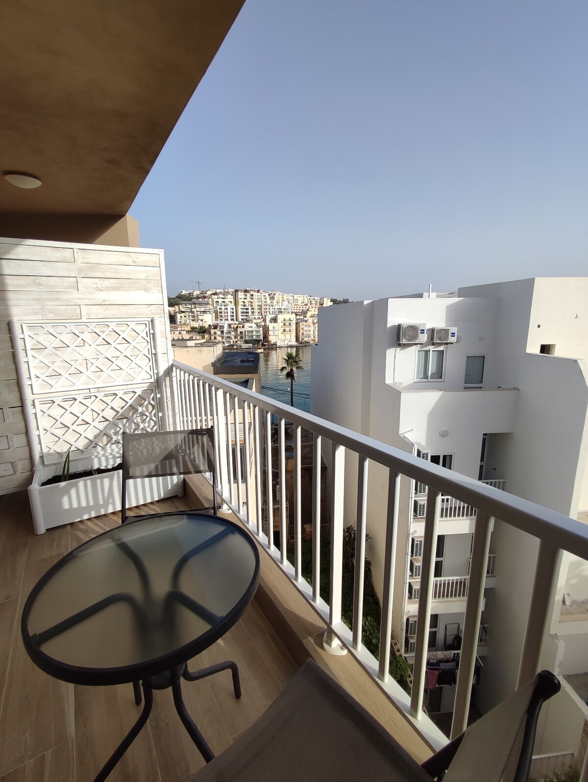 Room No3-Minutes from promenade