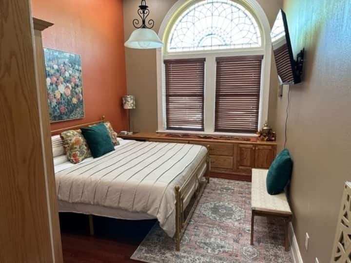 Historic Ridenour Building - Suite #304 - Bedford, PA