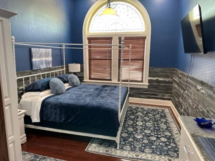 Historic Ridenour Building - Suite #302 - Bedford, PA