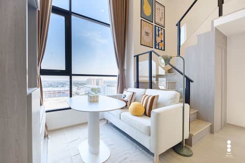 Duplex 2BR+Roof top pool&Outdoor Court/8m walk-BTS