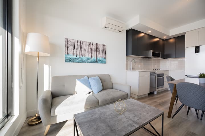 Premium 2br | Relocations | Near Bell Centre - Montreal