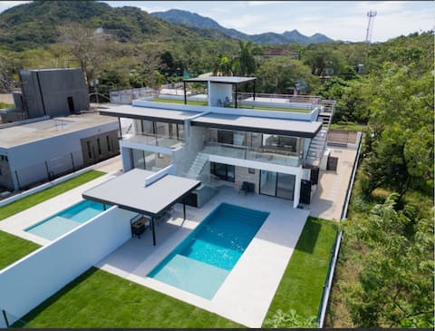 Casa Sea Breeze-Ocean View Home