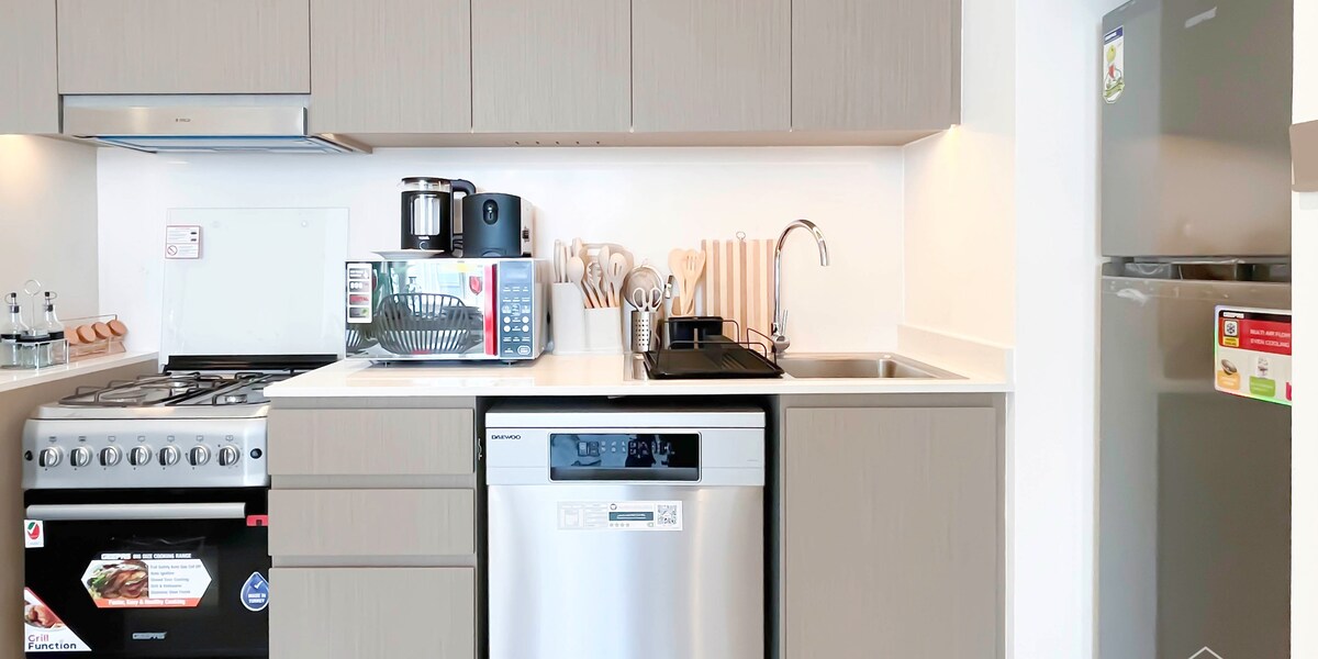 1 Bedroom Furnished Apartment with City View · IV 5