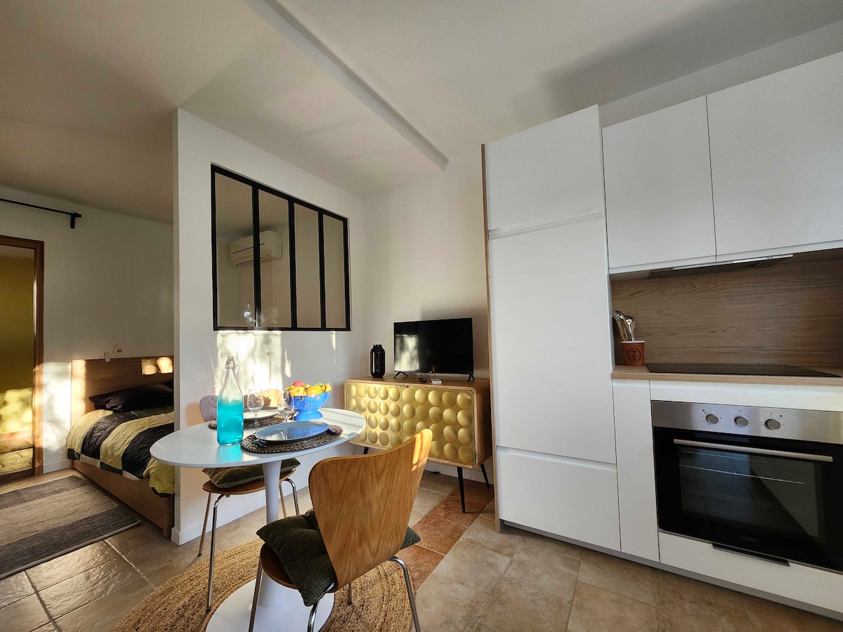 Airbnb performant: Quiet apartment in Aiguelongue à Hôpitaux Facultés