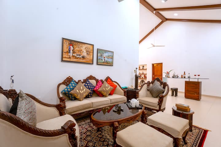 Living room image 1
