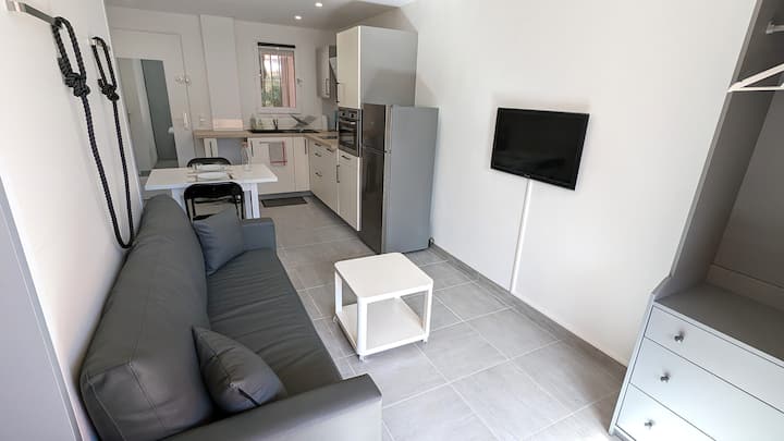 Studio 3* à 80m De La Plage - La Faviere à Bormes - Île du Levant
