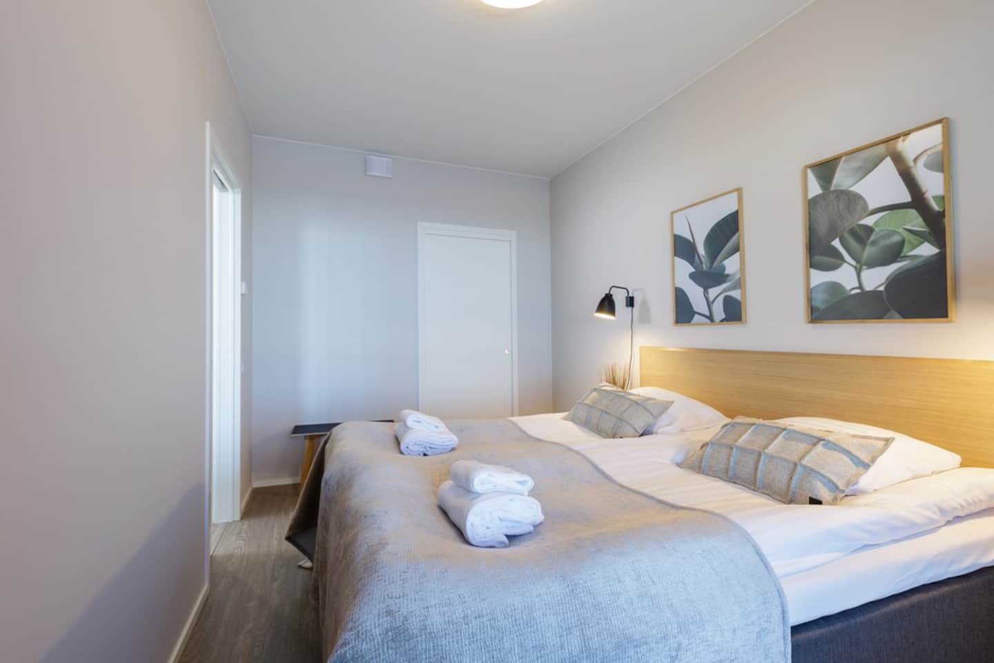 Marina Chalets B22 4