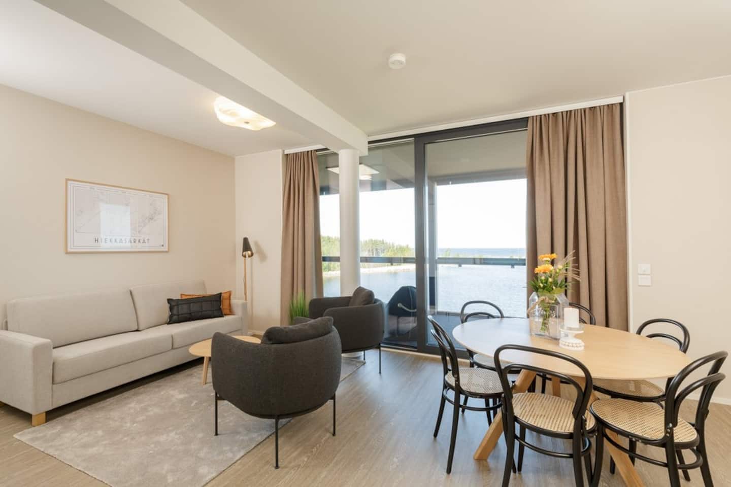 Marina Chalets B22 2