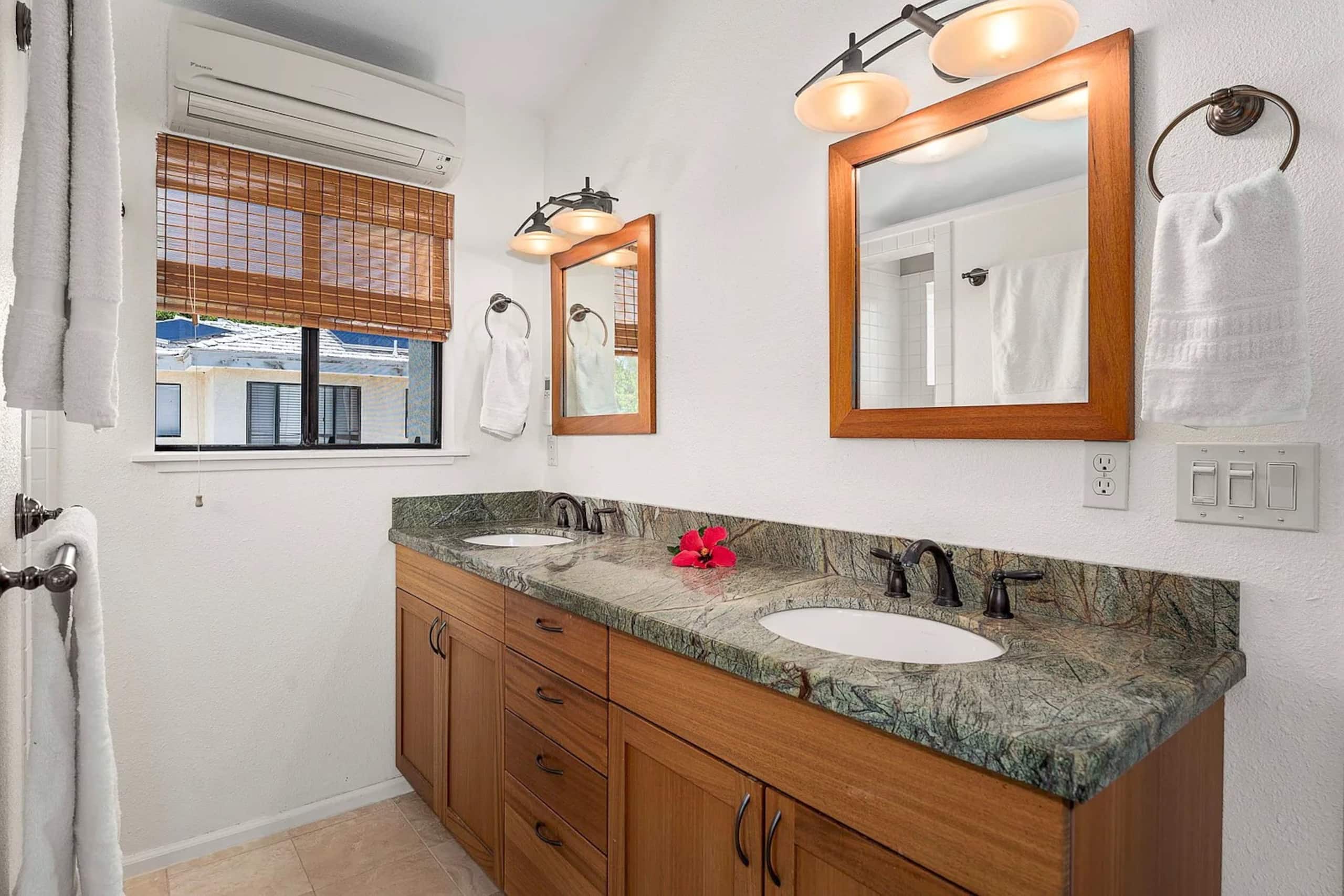Home in Waimea · ★4.59 · 5 bedrooms · 12 beds · 3 private baths - Image 20