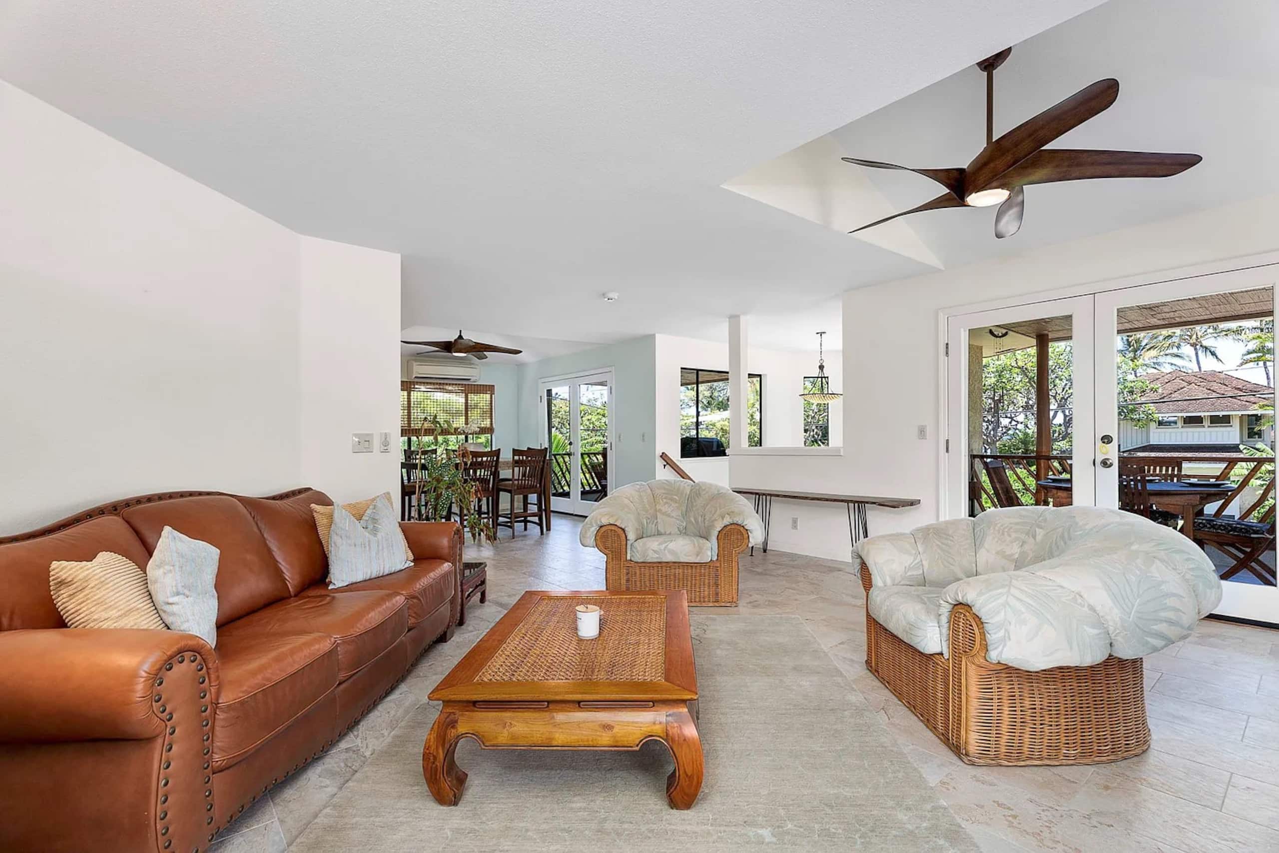 Home in Waimea · ★4.59 · 5 bedrooms · 12 beds · 3 private baths - Image 7