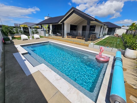 Large Luxury Napier Home