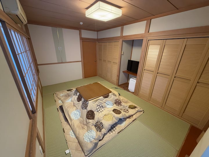 日式客房。冬季备有Kotatsu。