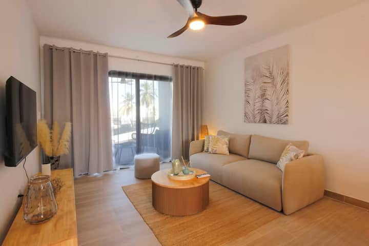 Walk To Beach | Free Airport Transfer| Pool | Wifi - Punta Cana