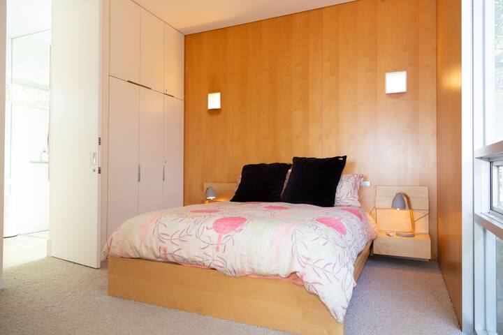 BOUGH HAUS gallery image 5