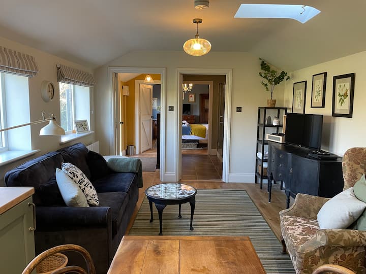 The Old Piggery - Tranquil Garden Guest Cottage - Cambridgeshire