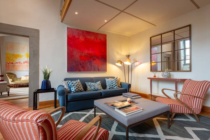 Ponte Vecchio, Art & Design in Historic Palace gallery image 3