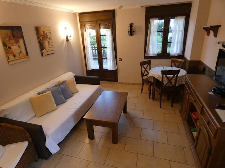Apto.las Viñas,  Planta Baja Con Terraza, 4 Person - Noja