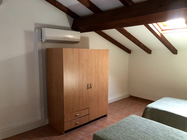 Klimatizácia v spálni na medziposchodí 